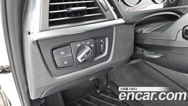 BMW 3 Series (F30) 320d ED Edition 2016 — фото 18