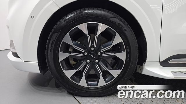 Kia Carnival (IV) Gasoline 9-Seater Hi-Limousine Signature 2023 — фото 5