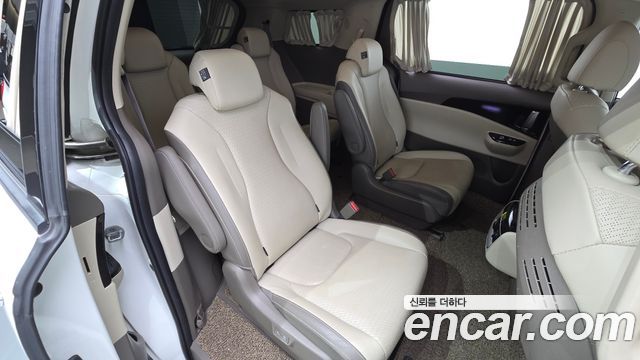 Kia Carnival (IV) Gasoline 9-Seater Hi-Limousine Signature 2023 — фото 12
