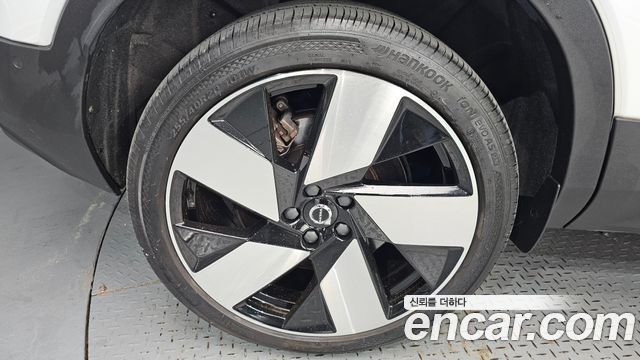Volvo C40 Recharge Twin Ultimate 2023 — фото 5