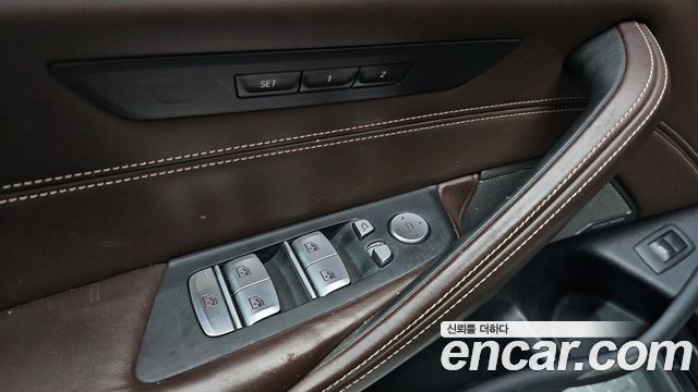 BMW 5 Series (G30) 520i M Sport 2020 — фото 17