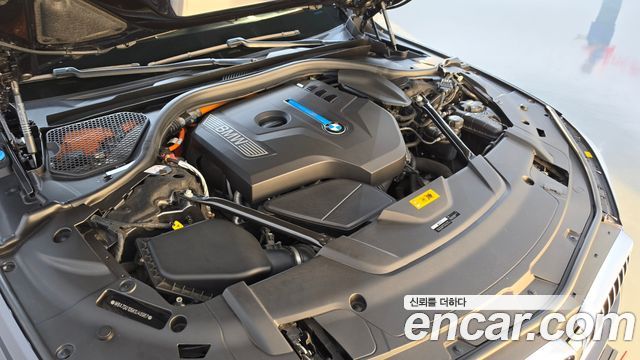 BMW 7 Series (G11) 740e iPerformance M Sport 2019 — фото 6
