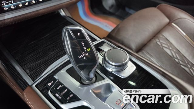 BMW 7 Series (G11) 740e iPerformance M Sport 2019 — фото 9
