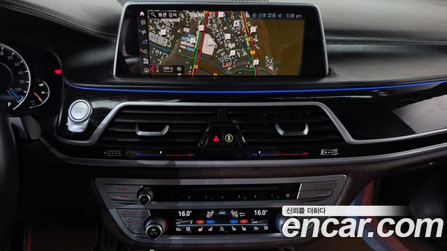 BMW 7 Series (G11) 740e iPerformance M Sport 2019 — фото 16