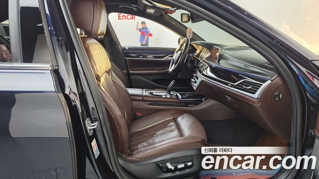 BMW 7 Series (G11) 740e iPerformance M Sport 2019 — фото 32