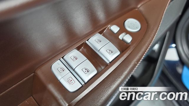 BMW 7 Series (G11) 740e iPerformance M Sport 2019 — фото 35