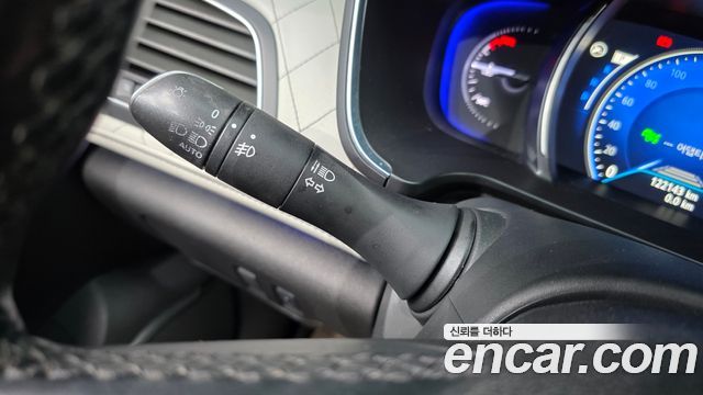 Renault Korea SM6 1.6 TCe RE 2016 — фото 28