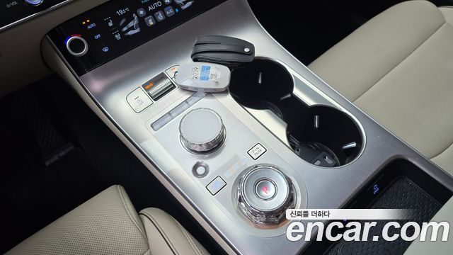Genesis GV70 2.5T Gasoline AWD 2025 — фото 9