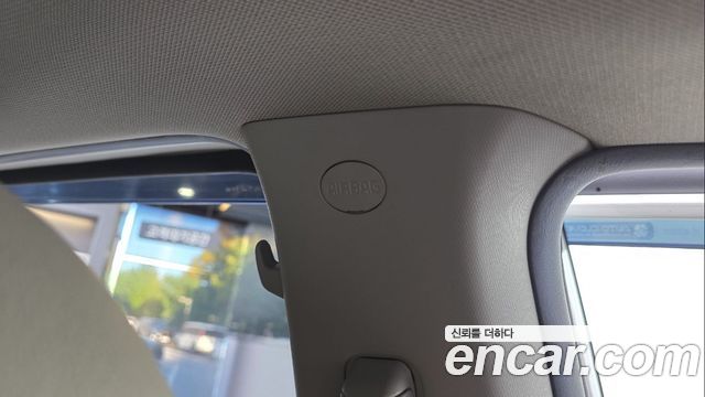 Kia Carnival 11-Seater Deluxe 2019 — фото 29