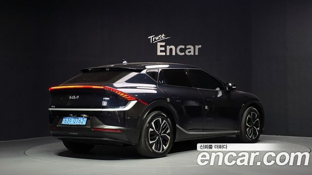Kia EV6 Standard 4WD Air 2022 — фото 2