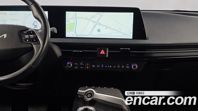 Kia EV6 Standard 4WD Air 2022 — фото 14
