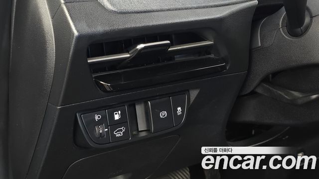 Kia EV6 Standard 4WD Air 2022 — фото 17