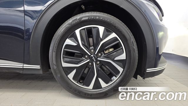 Kia EV6 Standard 4WD Air 2022 — фото 21