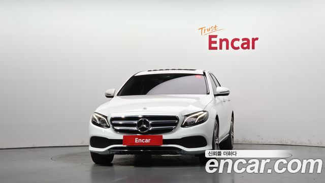 Mercedes-Benz E-Class (W213) E220d Avantgarde 2019 — фото 3