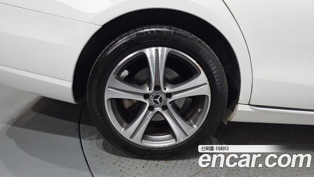 Mercedes-Benz E-Class (W213) E220d Avantgarde 2019 — фото 5