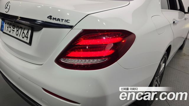 Mercedes-Benz E-Class (W213) E220d Avantgarde 2019 — фото 23