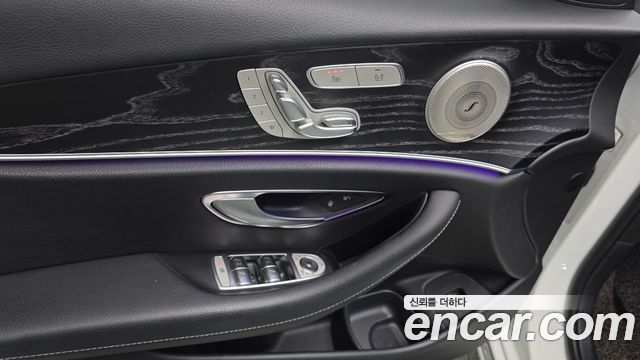 Mercedes-Benz E-Class (W213) E220d Avantgarde 2019 — фото 27