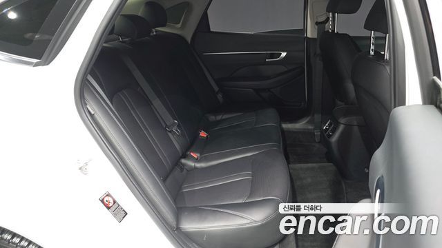Hyundai Sonata (DN8) 2.0 Premium Plus 2023 — фото 12