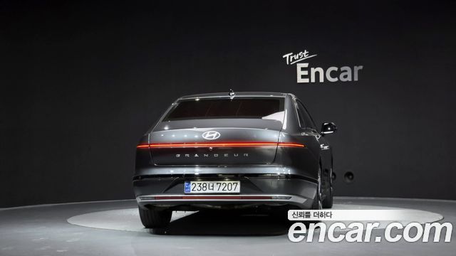 Hyundai Grandeur (GN7) 2,5 Gasoline 2WD Premium 2023 — фото 4