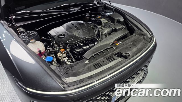 Hyundai Grandeur (GN7) 2,5 Gasoline 2WD Premium 2023 — фото 6