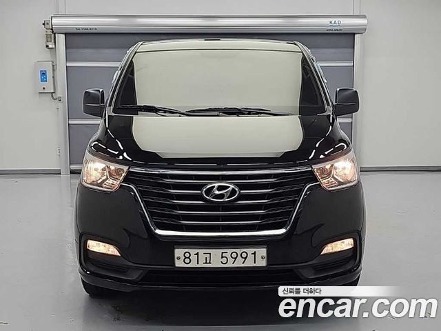 Hyundai Grand Starex Van 5-Seater Smart 2021 — фото 2