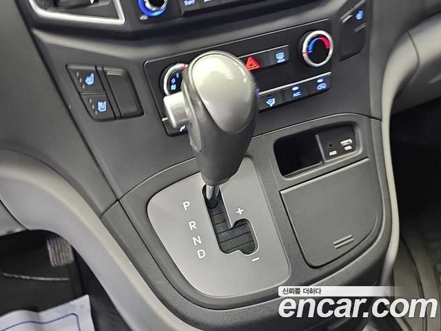 Hyundai Grand Starex Van 5-Seater Smart 2021 — фото 8