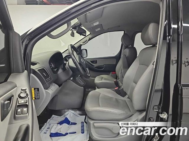 Hyundai Grand Starex Van 5-Seater Smart 2021 — фото 15