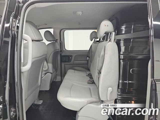 Hyundai Grand Starex Van 5-Seater Smart 2021 — фото 16