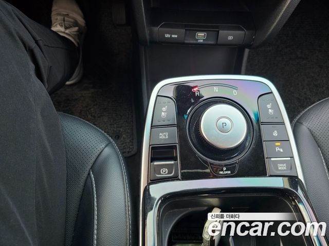 Kia Niro Plus Air 2024 — фото 8