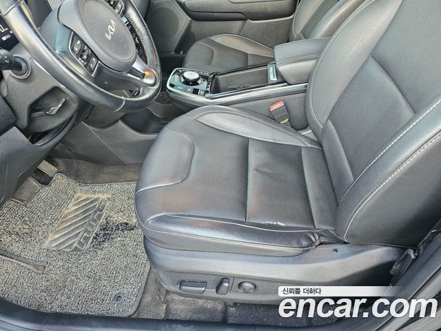 Kia Niro Plus Air 2024 — фото 18