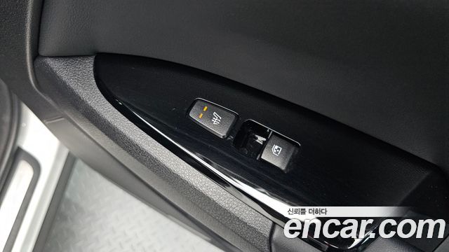 Kia Sportage (V) LPG 2.0 2WD Signature 2024 — фото 18