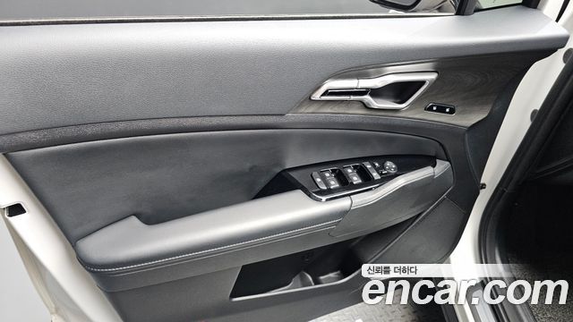 Kia Sportage (V) LPG 2.0 2WD Signature 2024 — фото 24