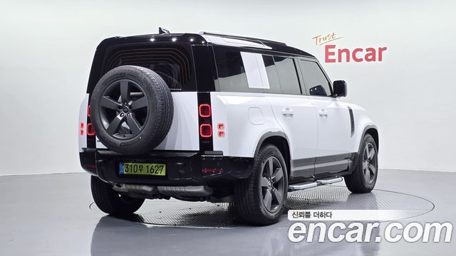Land Rover Defender (L663) 110 D300 X-Dynamic HSE 2025 — фото 2