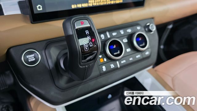 Land Rover Defender (L663) 110 D300 X-Dynamic HSE 2025 — фото 9