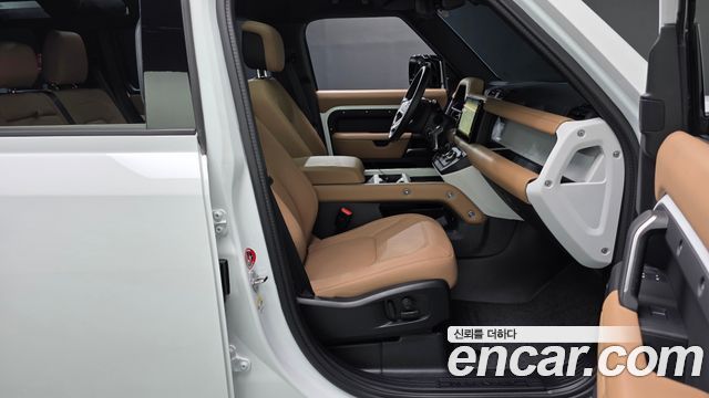 Land Rover Defender (L663) 110 D300 X-Dynamic HSE 2025 — фото 11