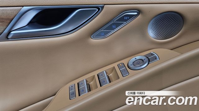 Genesis G80 (RG3) Gasoline 2.5 Turbo AWD 2025 — фото 19