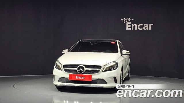 Mercedes-Benz A-Class (W176) A200 2017 — фото 3