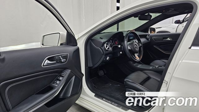 Mercedes-Benz A-Class (W176) A200 2017 — фото 10