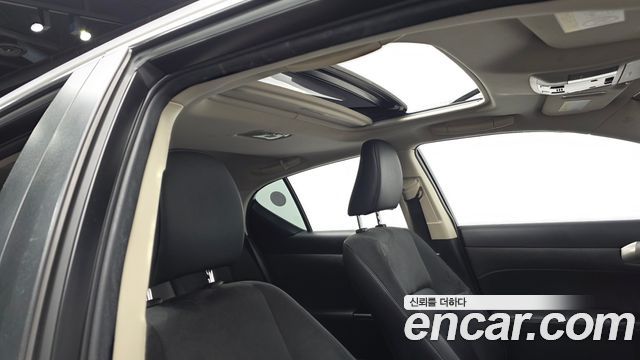 Lexus CT200h 1.8 Supreme ZWA10 2018 — фото 15