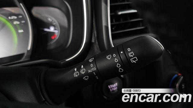 Renault Korea QM6 Quest 2.0 LPe LE 2WD 2024 — фото 30