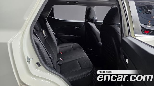 KG Mobility (SsangYong) Tivoli Air Diesel IX 2WD 2016 — фото 12