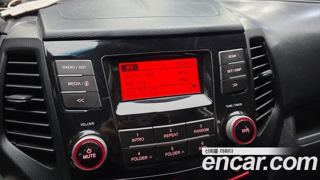 KG Mobility (SsangYong) Tivoli Air Diesel IX 2WD 2016 — фото 18