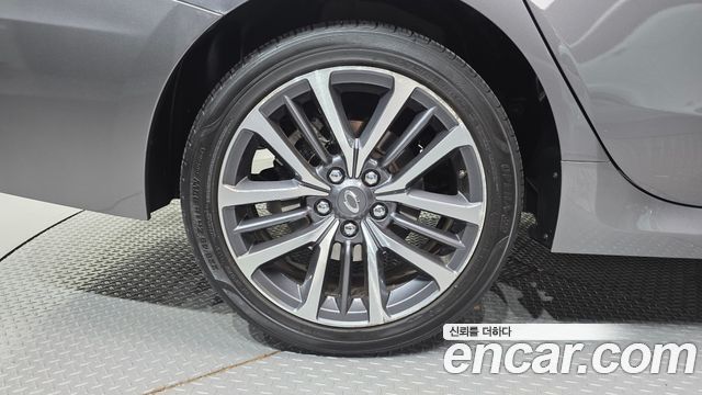 Renault Korea SM7 Nova LPLI 2.0 LPe Disabled 2019 — фото 21