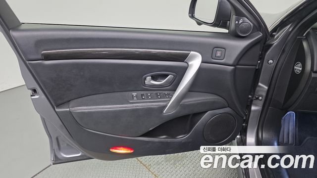Renault Korea SM7 Nova LPLI 2.0 LPe Disabled 2019 — фото 24