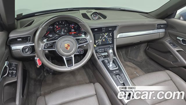 Porsche 911 CARRERA 4 CABRIOLET 991 2017 — фото 7