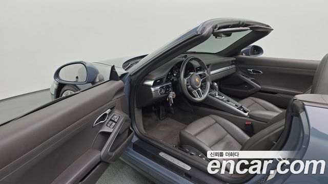 Porsche 911 CARRERA 4 CABRIOLET 991 2017 — фото 10