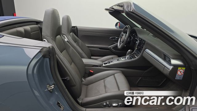 Porsche 911 CARRERA 4 CABRIOLET 991 2017 — фото 26