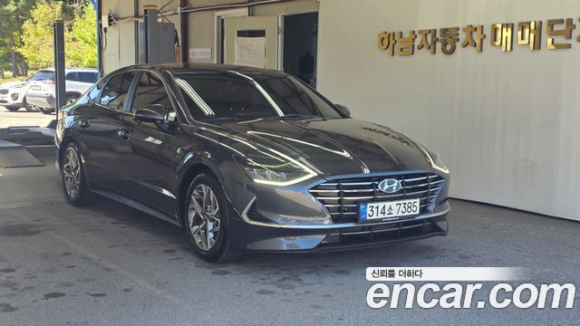 Hyundai Sonata (DN8) 2.0 Premium Family