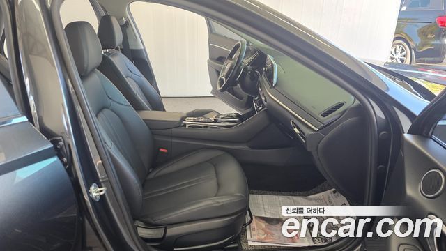 Hyundai Sonata (DN8) 2.0 Premium Family 2021 — фото 21