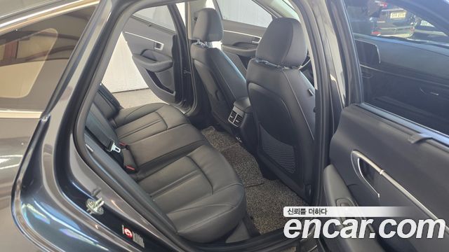 Hyundai Sonata (DN8) 2.0 Premium Family 2021 — фото 23